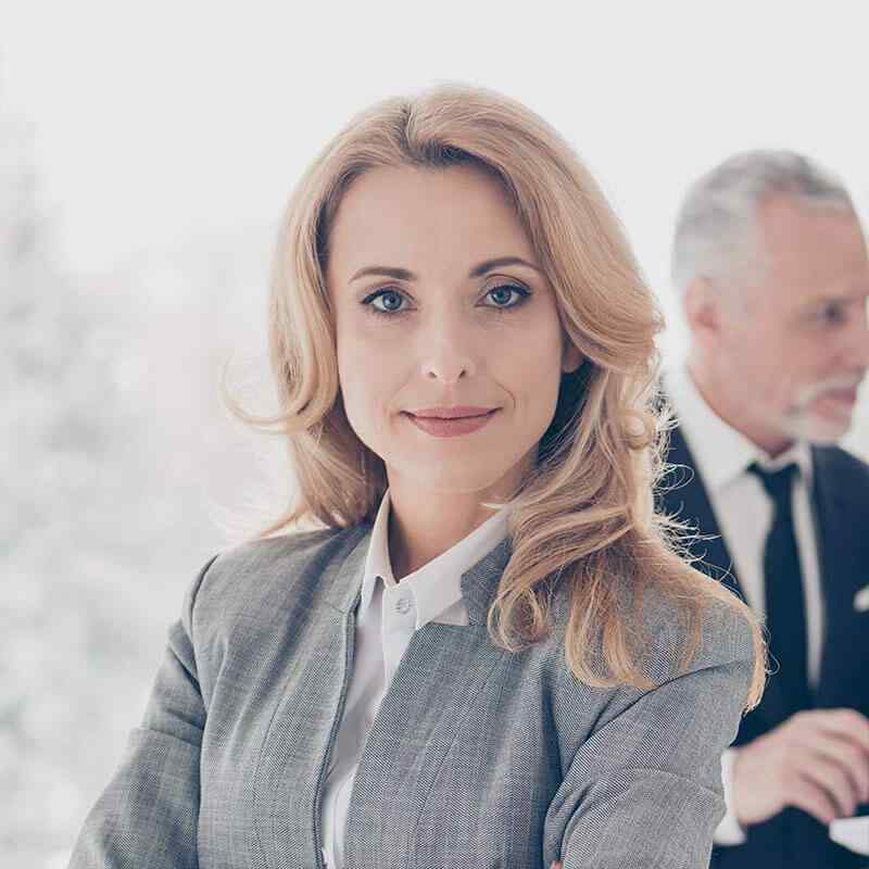 https://cis.h-holdings.jp/wp-content/uploads/2019/04/img-people-05.jpg